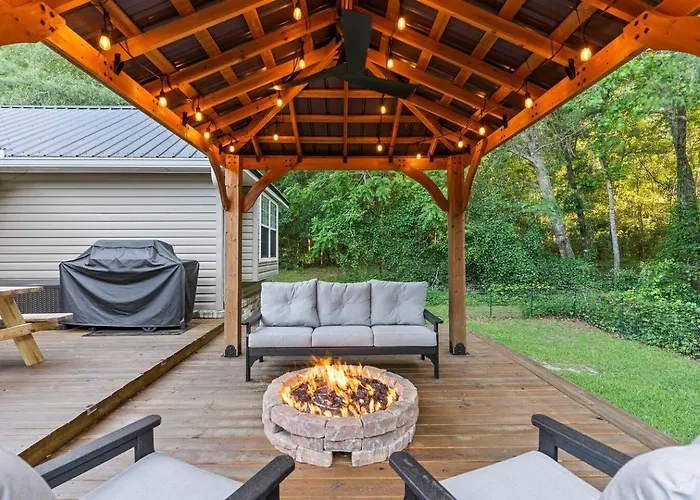Spillway Oasis Plunge Pool & Fire Pit